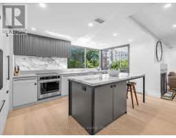 404 - 349 ST. CLAIR AVENUE W, Toronto, Ontario