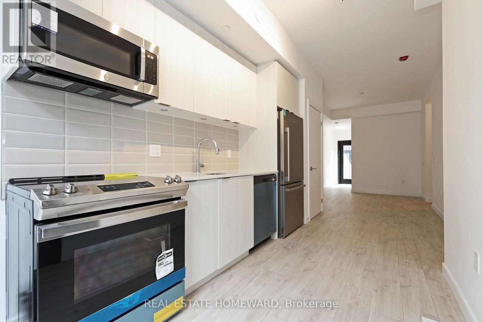 16 - 178 Clonmore Drive, Toronto, Ontario  M1N 1Y1 - Photo 6 - E13813154