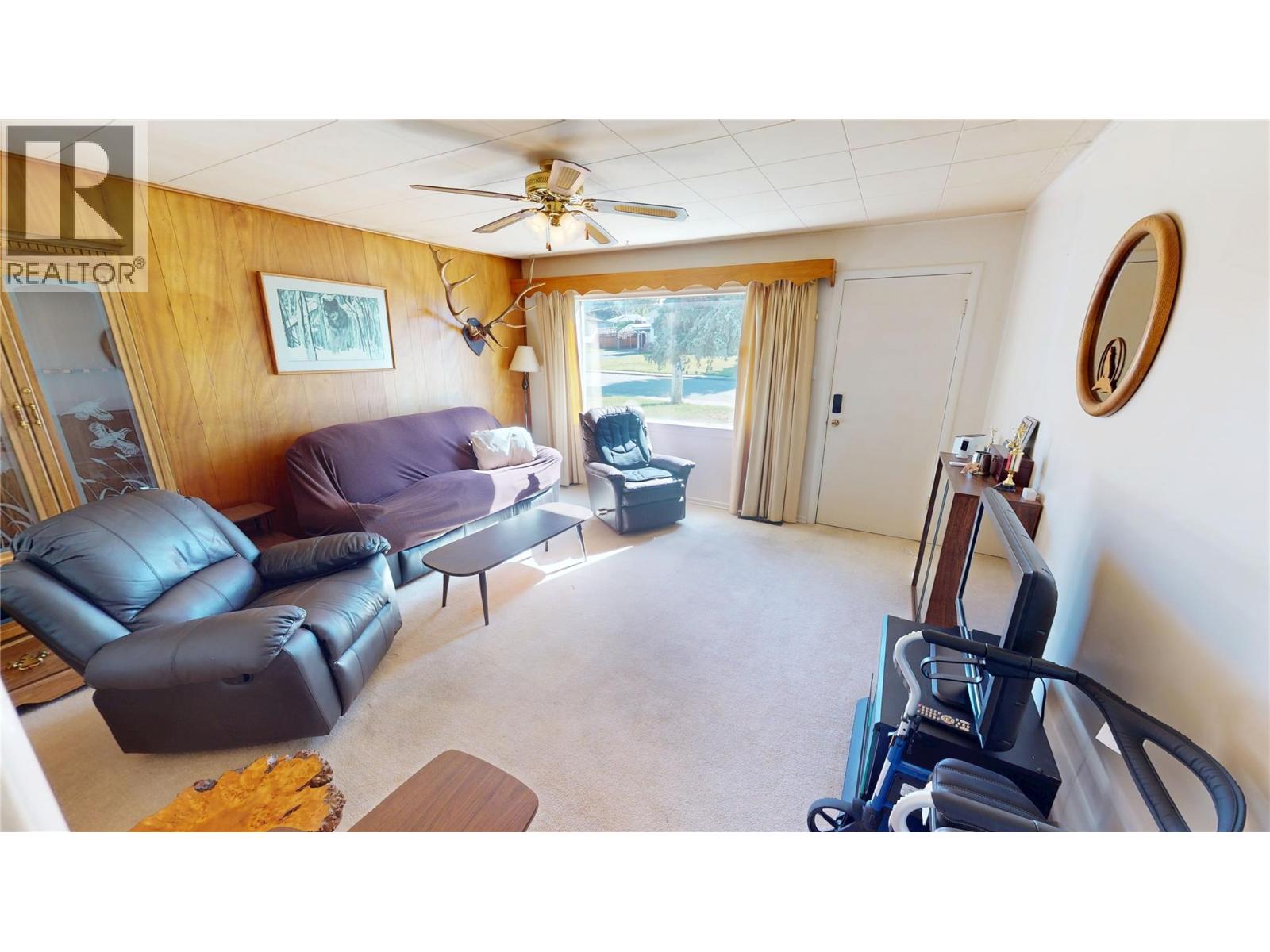 302 7th Street S, Cranbrook, British Columbia V1C 1M7 - Photo 4 - 10401570