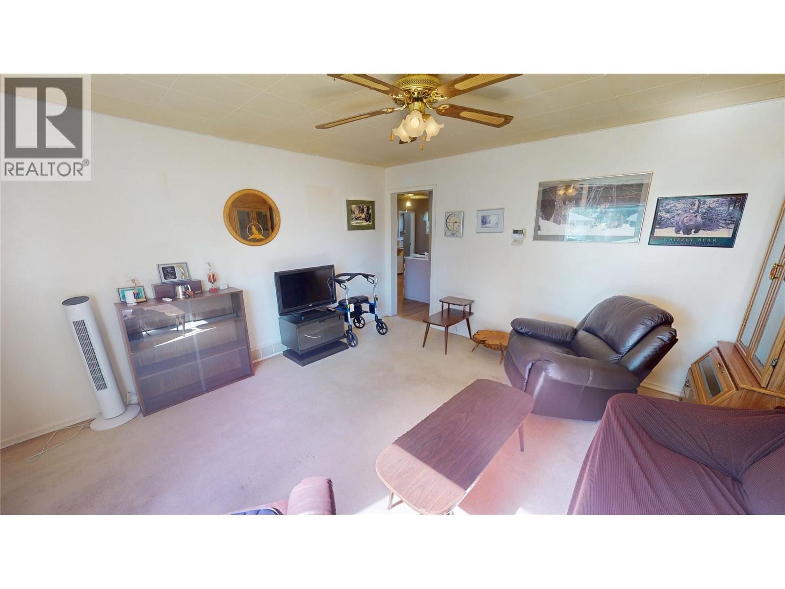 302 7th Street S, Cranbrook, British Columbia V1C 1M7 - Photo 5 - 10401570