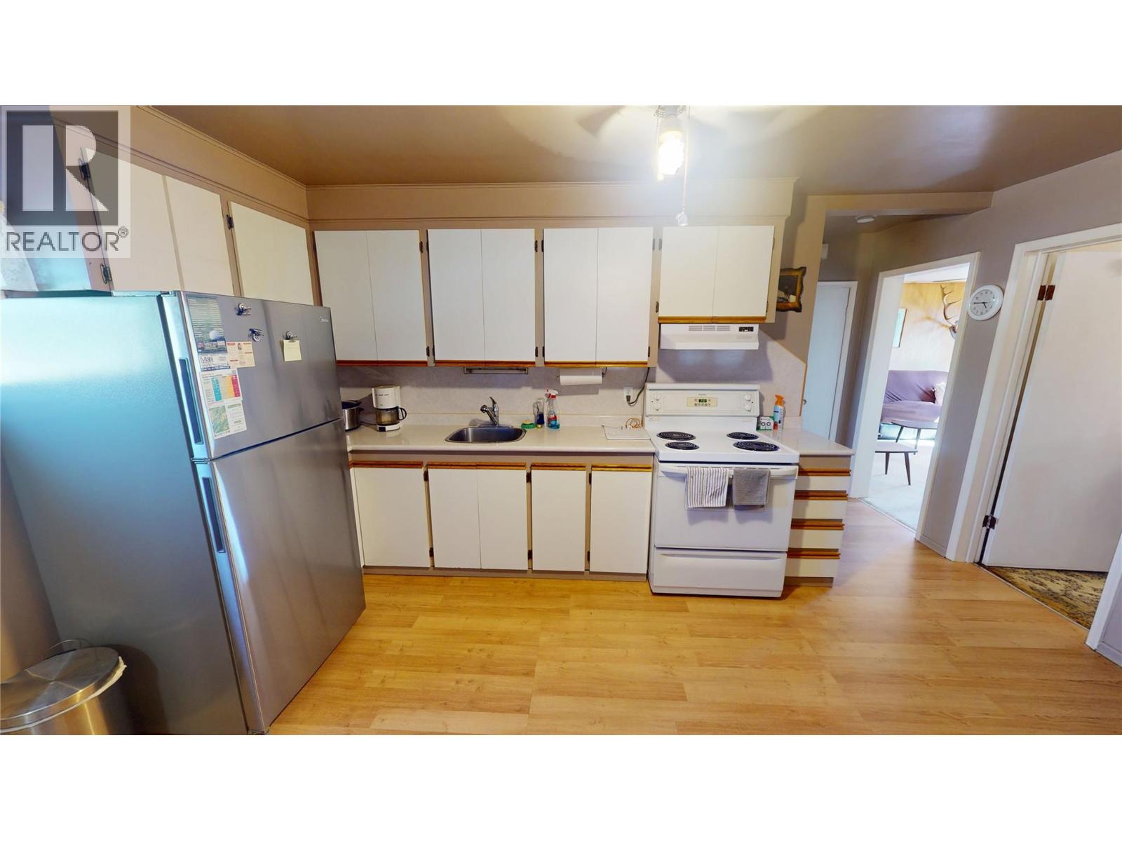 302 7th Street S, Cranbrook, British Columbia V1C 1M7 - Photo 8 - 10401570
