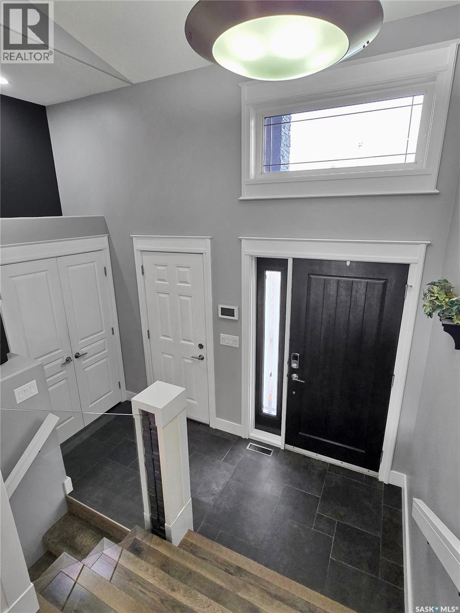 908 Hamm Terrace, Martensville, Saskatchewan  S0K 2A0 - Photo 2 - SK049150