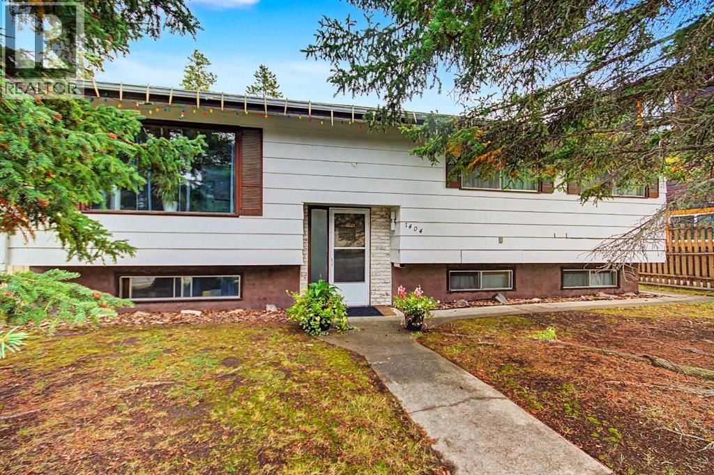 1404 10th Avenue, Canmore, Alberta  T1W 1W2 - Photo 2 - A2346668