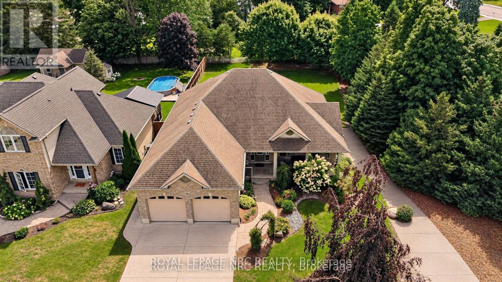400 LAKEVIEW DRIVE, Woodstock, Ontario