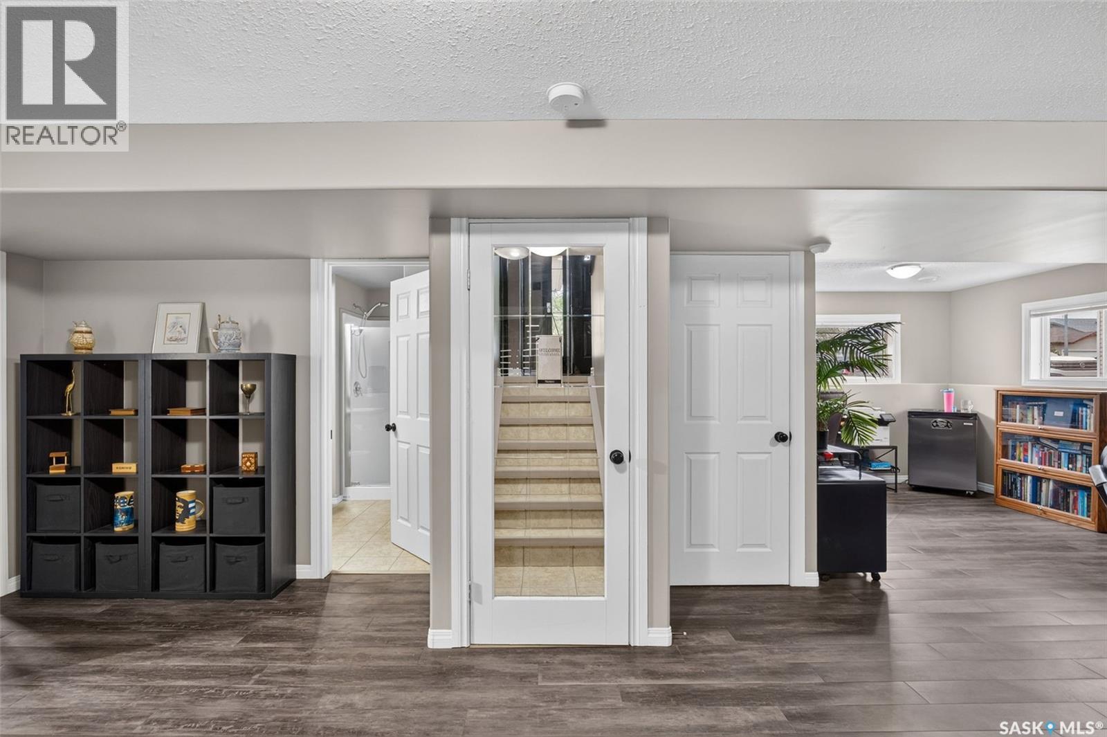 3 Kelly PLACE photo 29