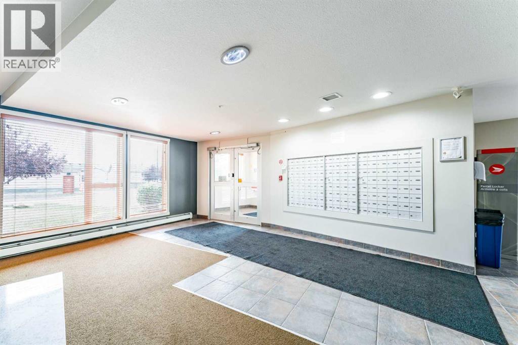 314, 69 Springborough Court SW, Calgary, Alberta  T3H 5V5 - Photo 7 - A2341418