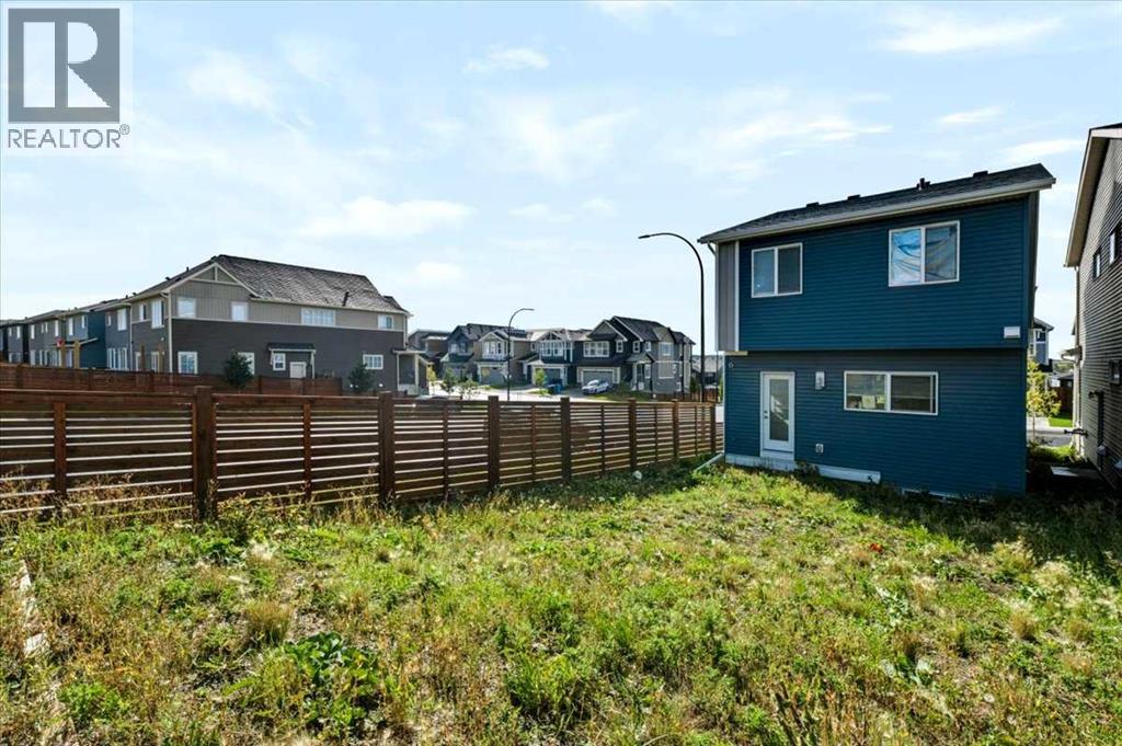10 Lucas Close NW, Calgary, Alberta  T3P 1Z5 - Photo 16 - A2344445