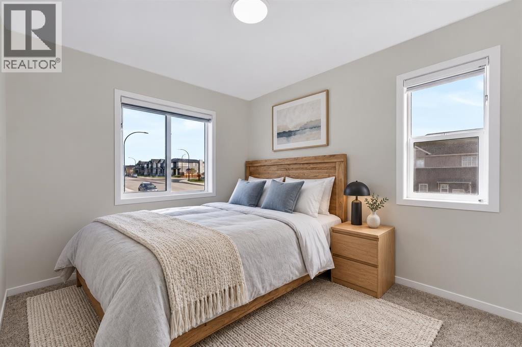 10 Lucas Close NW, Calgary, Alberta  T3P 1Z5 - Photo 2 - A2344445