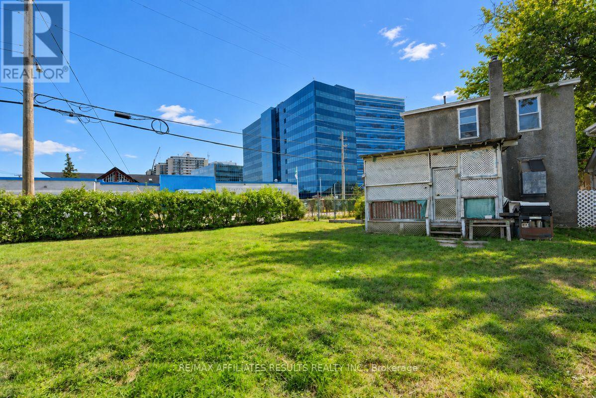 321 Savard Avenue, Ottawa, Ontario  K1L 7S1 - Photo 8 - X13815000