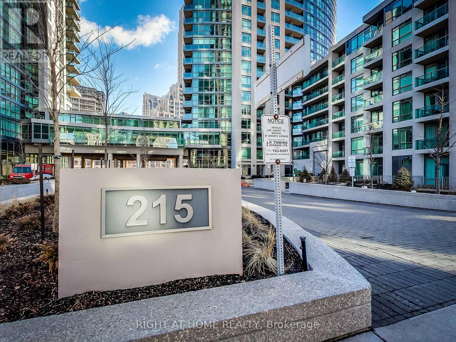2006 - 215 Fort York Boulevard, Toronto, Ontario  M5V 4A2 - Photo 2 - C13814938