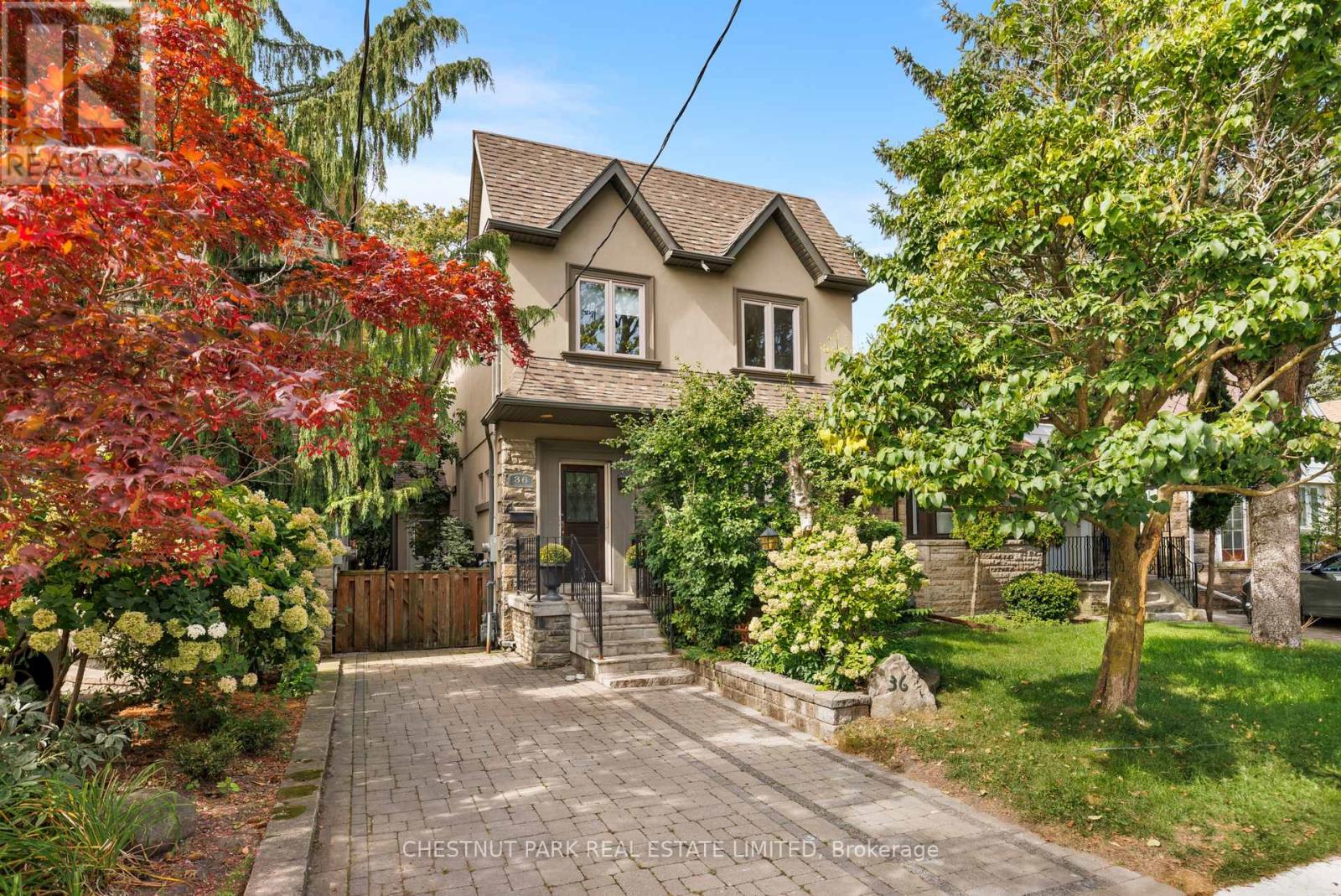 36 CAMBERWELL ROAD, Toronto, Ontario