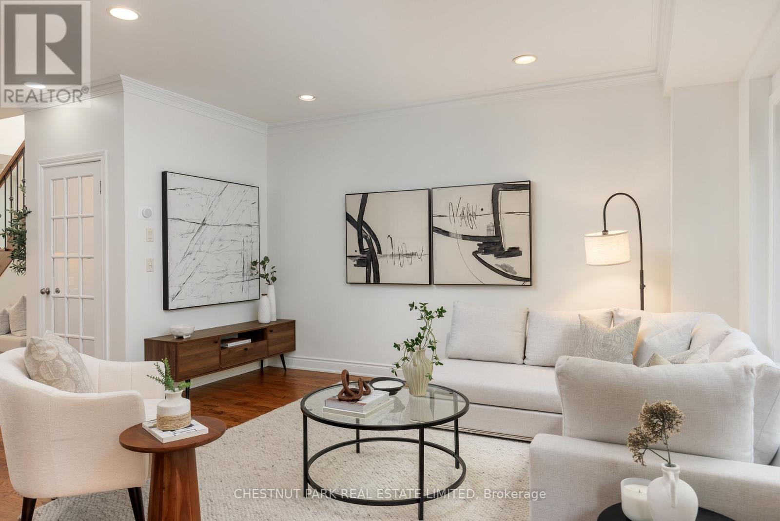 36 Camberwell Road, Toronto, Ontario  M6C 3E8 - Photo 11 - C13814976
