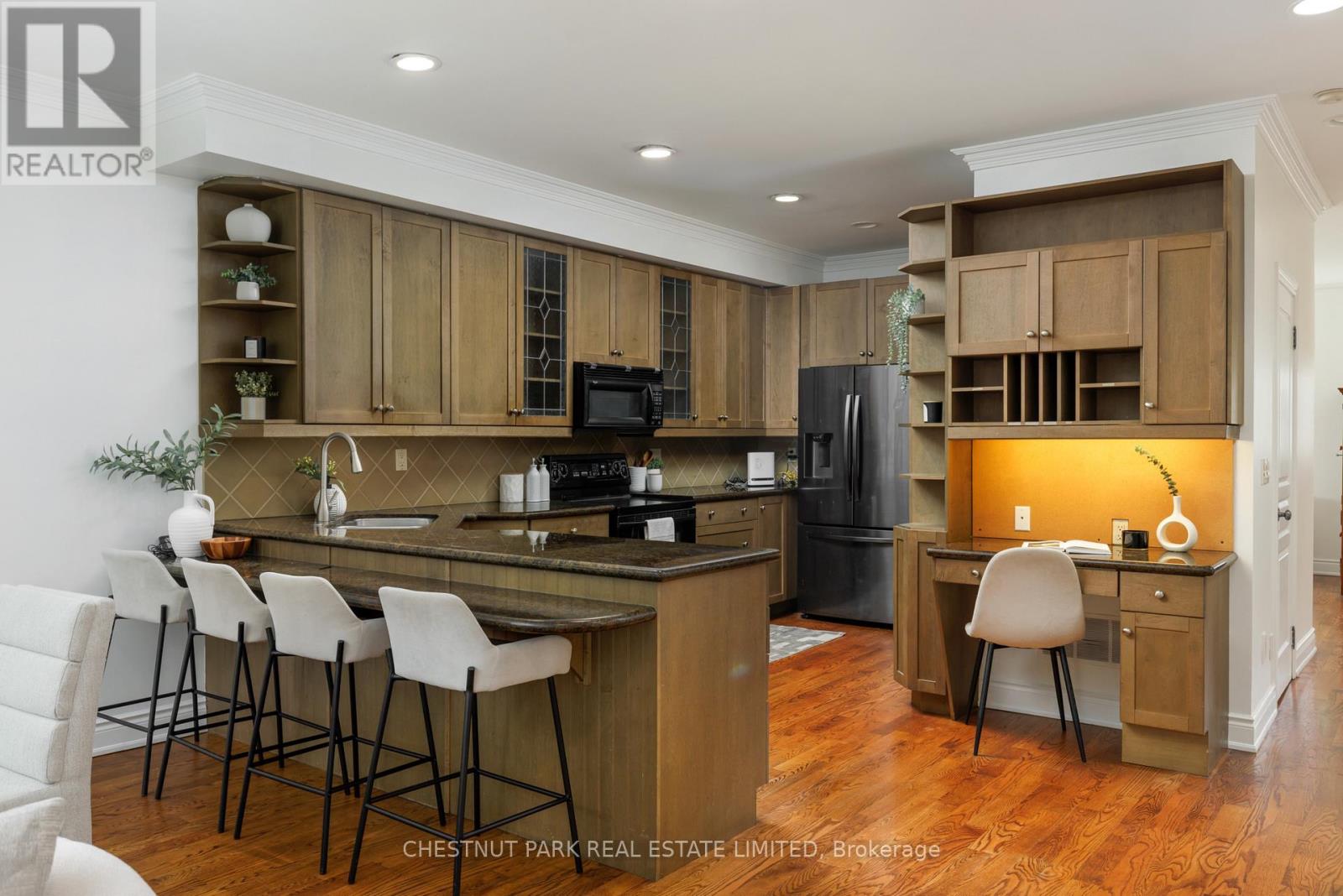 36 Camberwell Road, Toronto, Ontario  M6C 3E8 - Photo 16 - C13814976