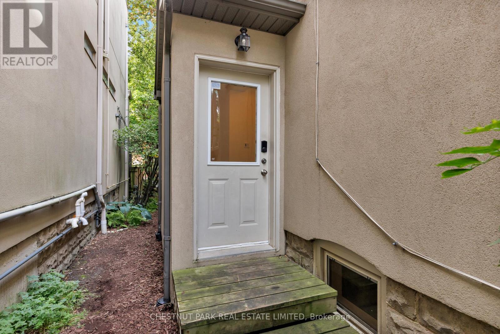 36 Camberwell Road, Toronto, Ontario  M6C 3E8 - Photo 50 - C13814976
