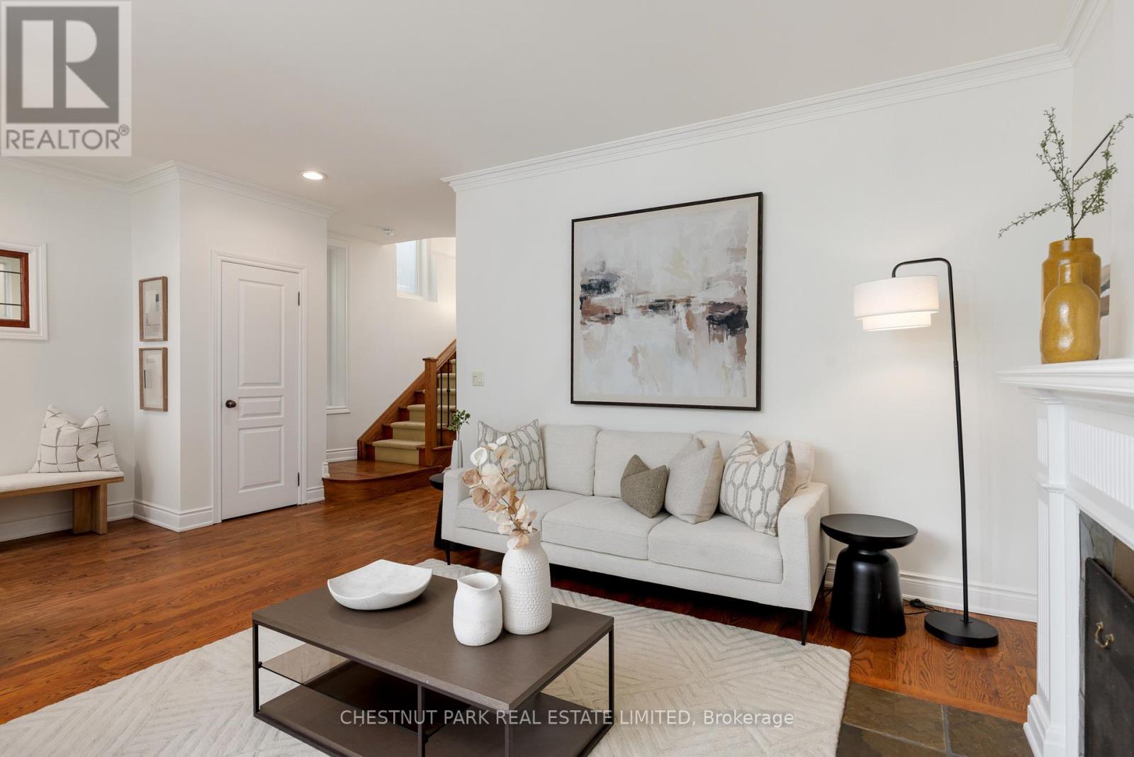 36 Camberwell Road, Toronto, Ontario  M6C 3E8 - Photo 6 - C13814976