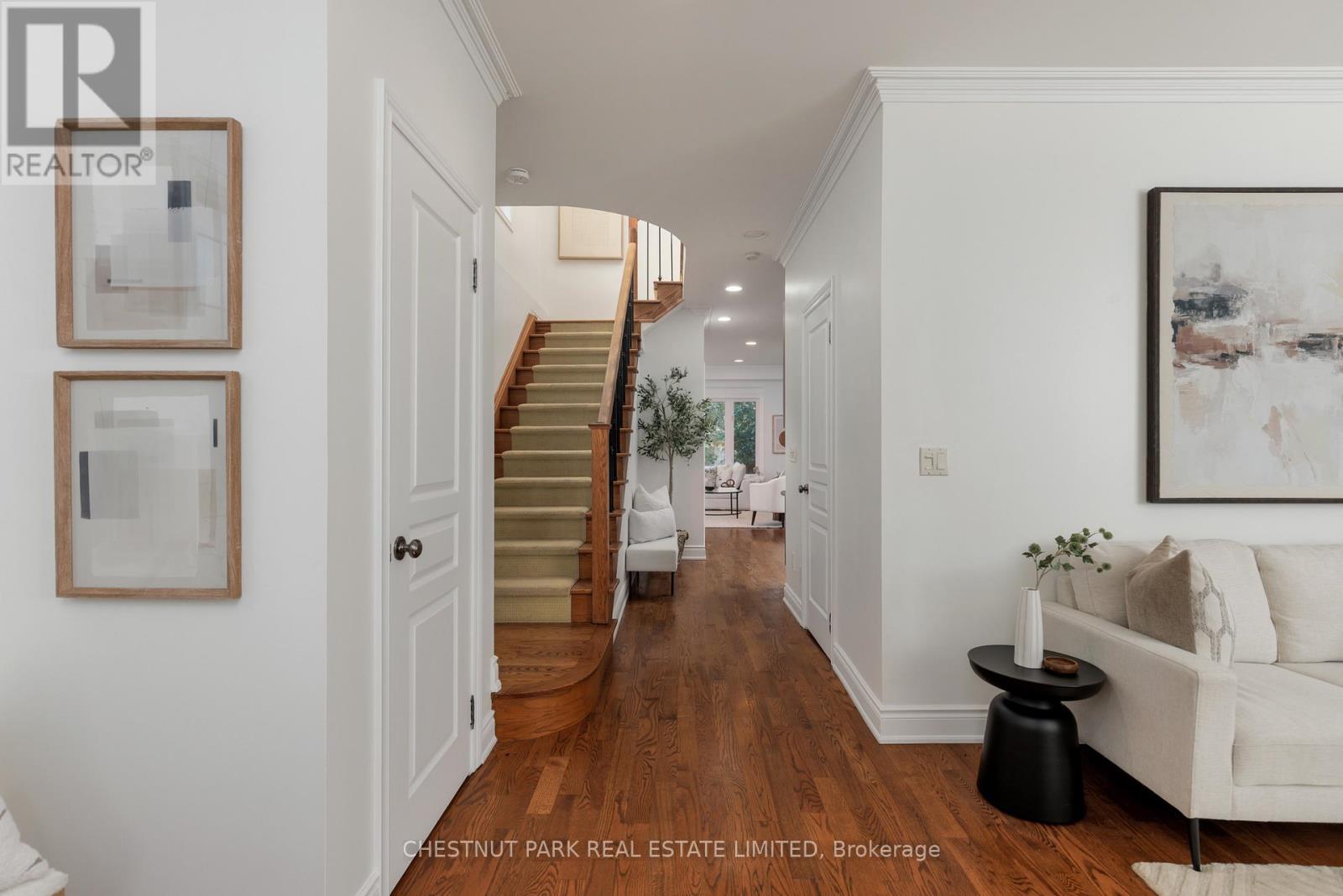 36 Camberwell Road, Toronto, Ontario  M6C 3E8 - Photo 7 - C13814976
