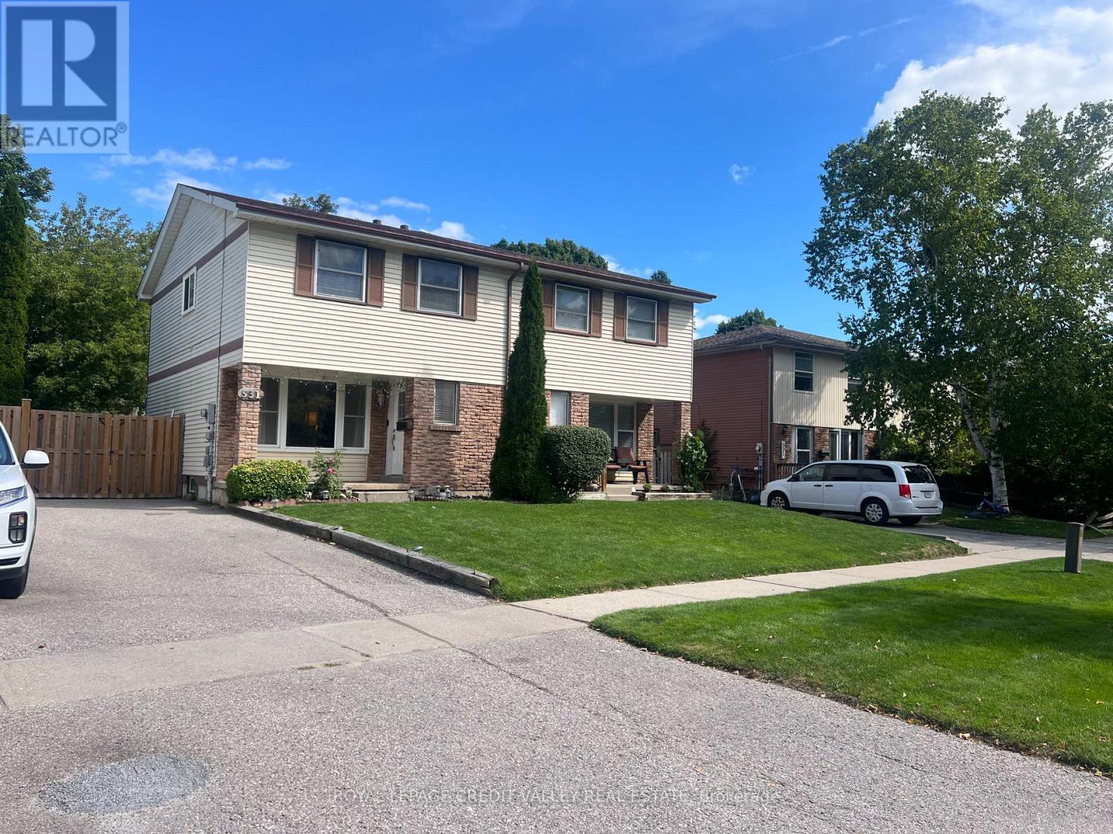 531 CAMELOT DRIVE, Oshawa, Ontario