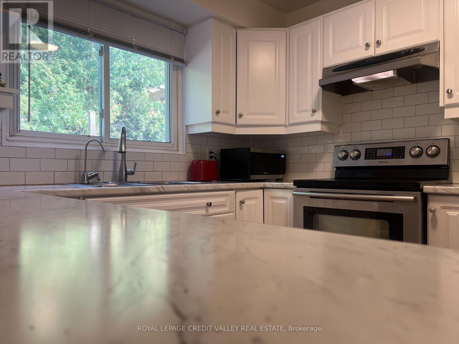531 Camelot Drive, Oshawa, Ontario  L1K 1K3 - Photo 17 - E13814942