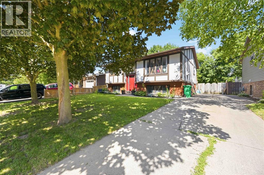 534 TOM STREET Petrolia Ontario Canada N0N1R0 3