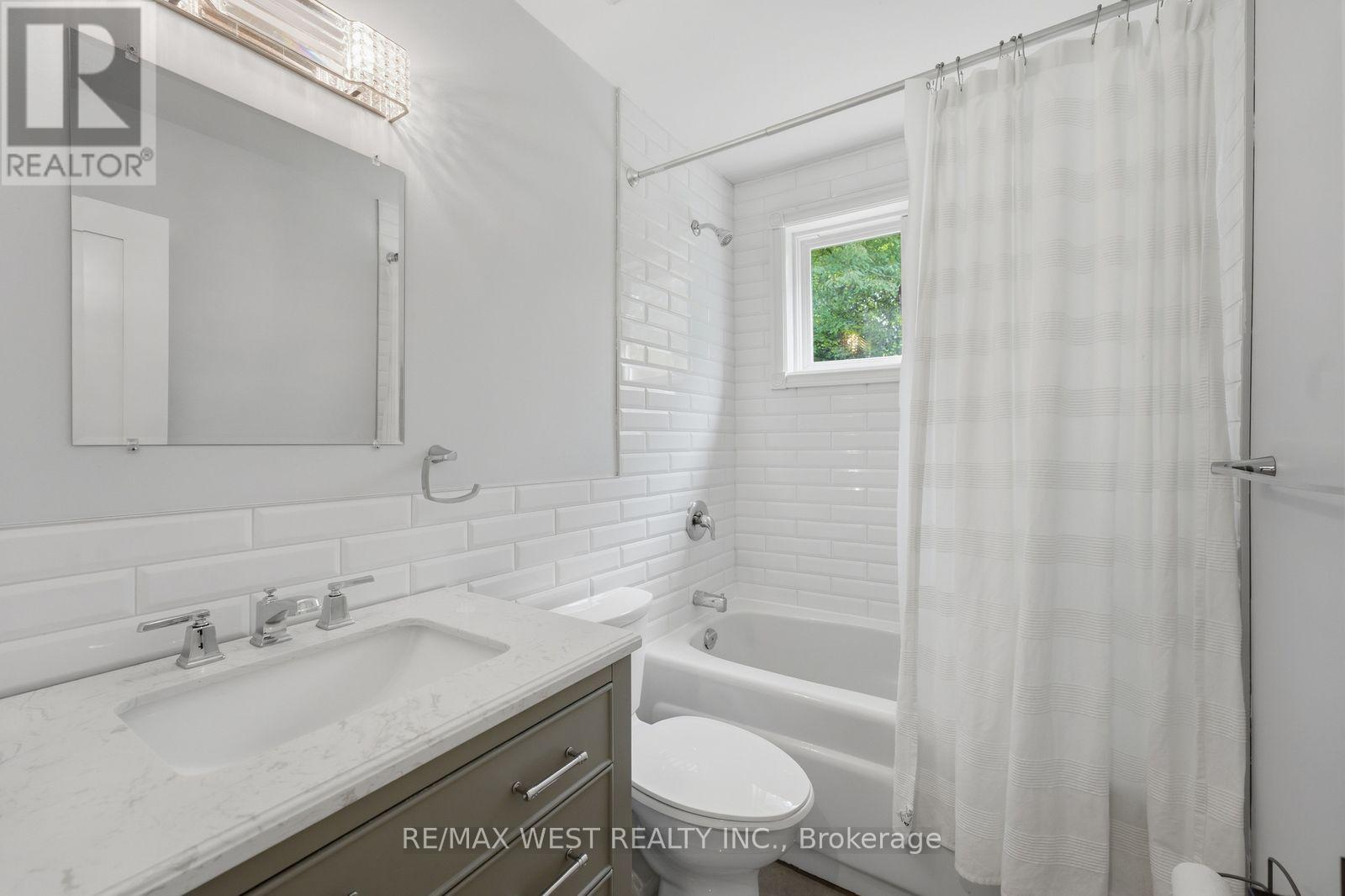 56 Seaton Drive, Aurora, Ontario  L4G 2K3 - Photo 30 - N13814996