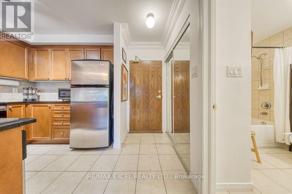 102 - 8 Maison Parc Court, Vaughan, Ontario  L4J 9K5 - Photo 21 - N13815016