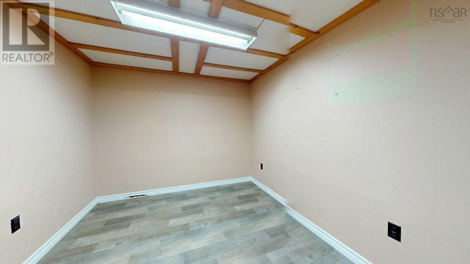 9 Ross Street photo 15