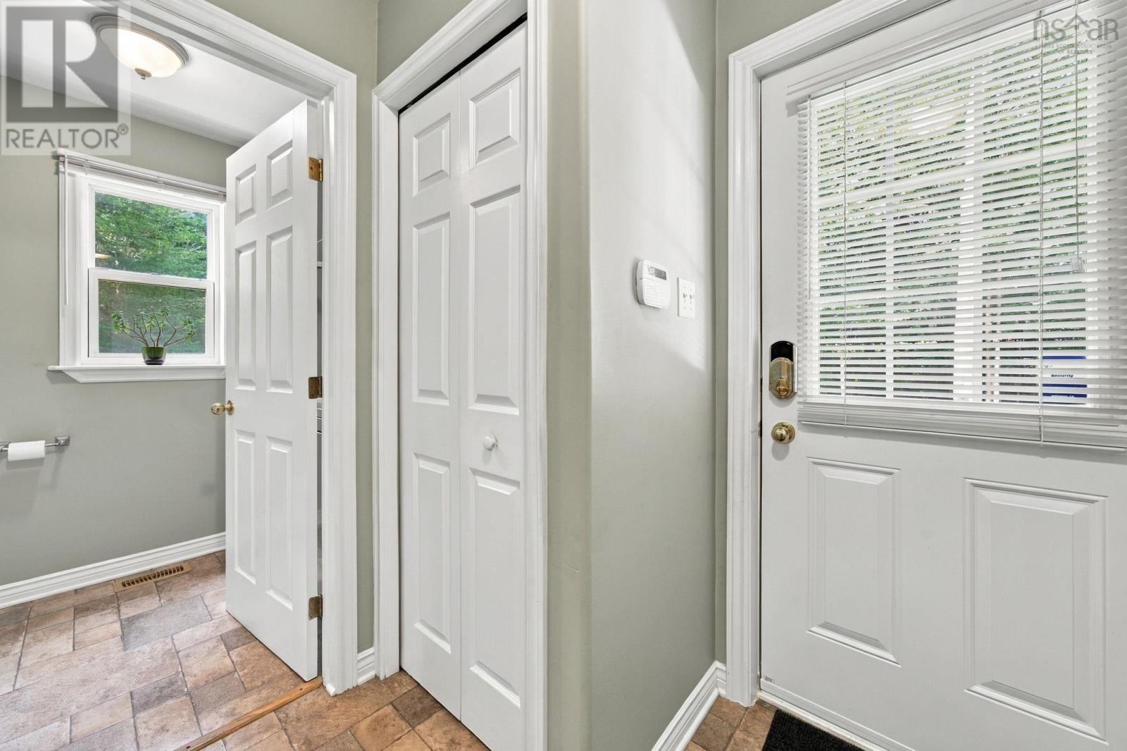61 Terradore Lane photo 18