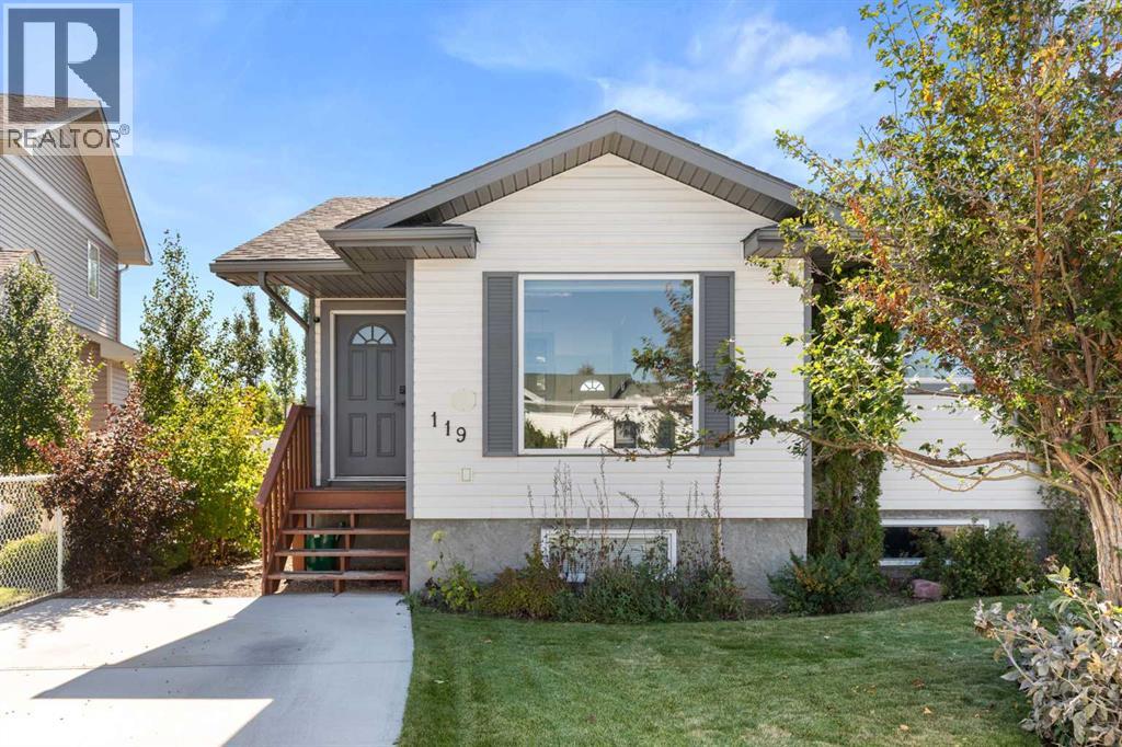 119 Hunt Crescent NE