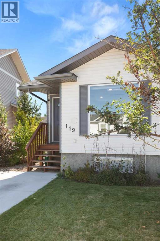 119 Hunt Crescent NE