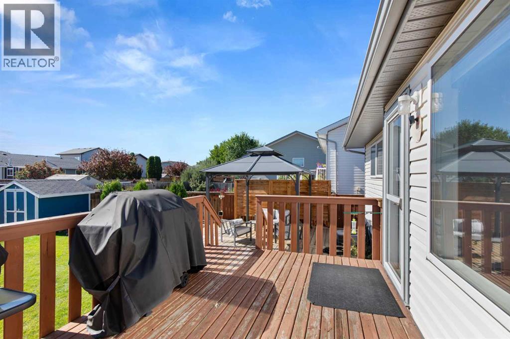 119 Hunt Crescent NE