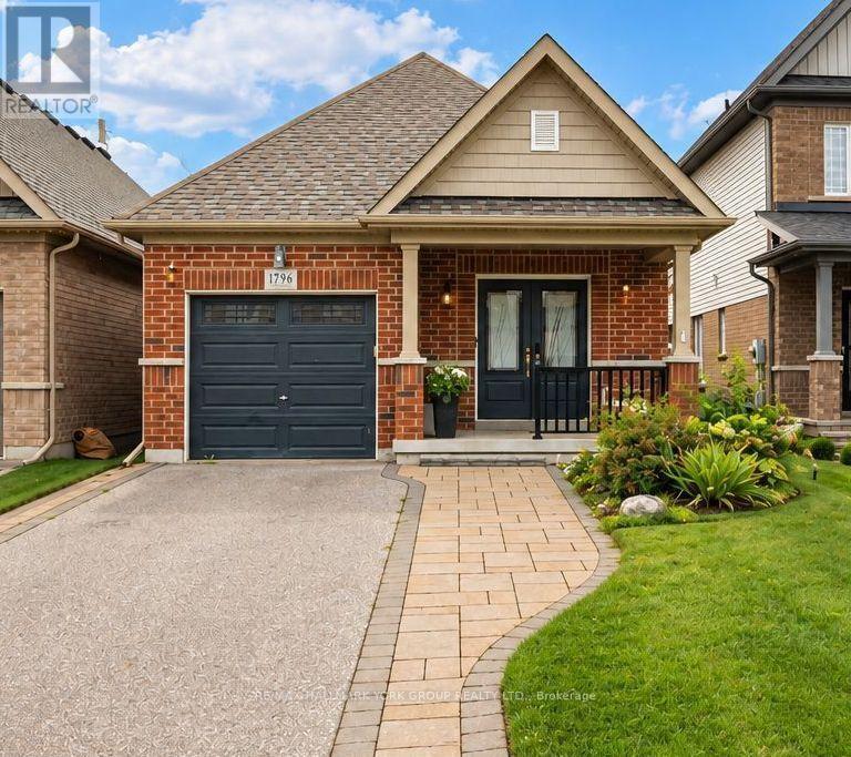 1796 SHELBURNE STREET, Oshawa, Ontario