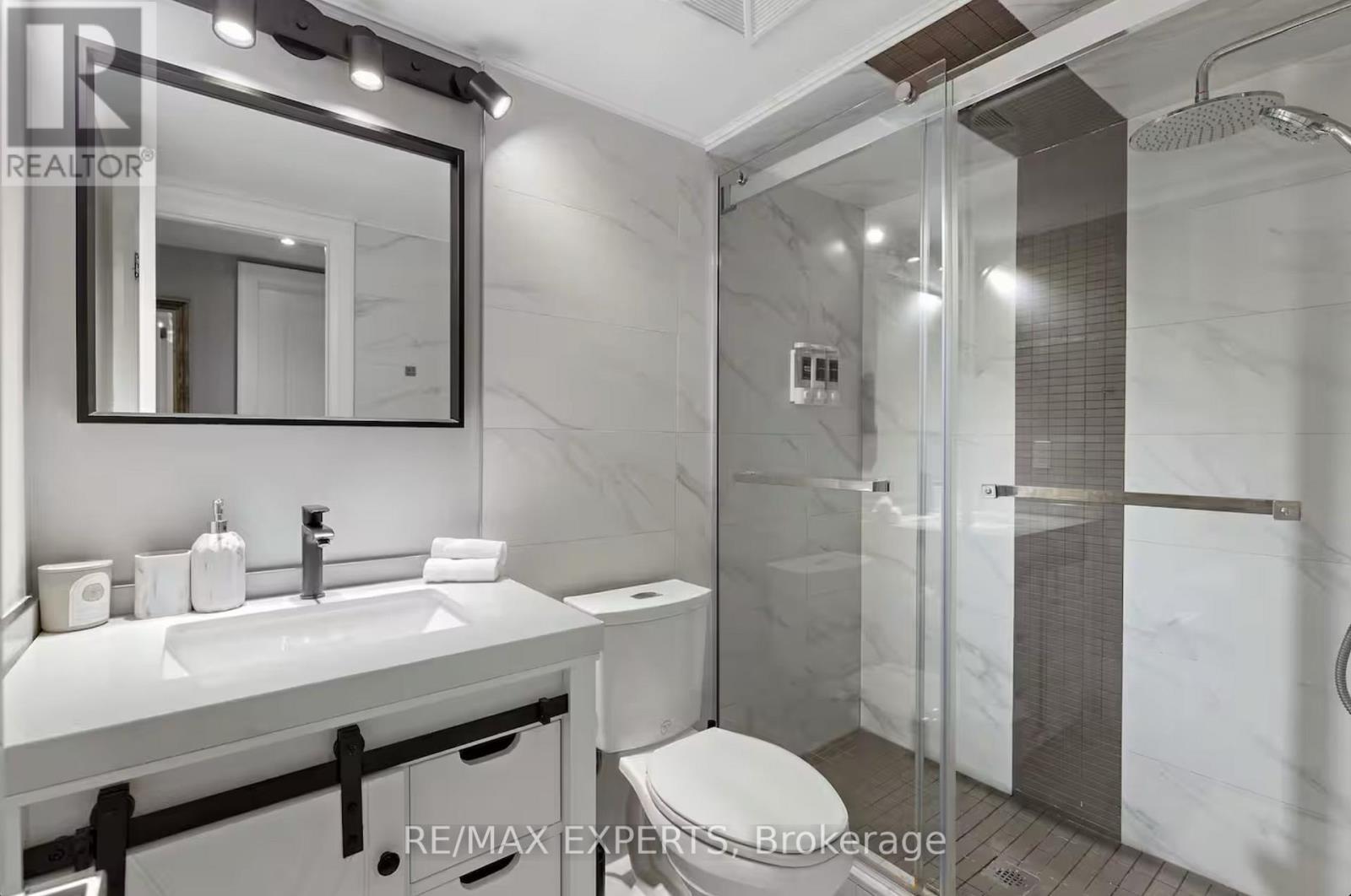 44 - 30 Turntable Crescent, Toronto, Ontario  M6H 4K9 - Photo 22 - W13814896