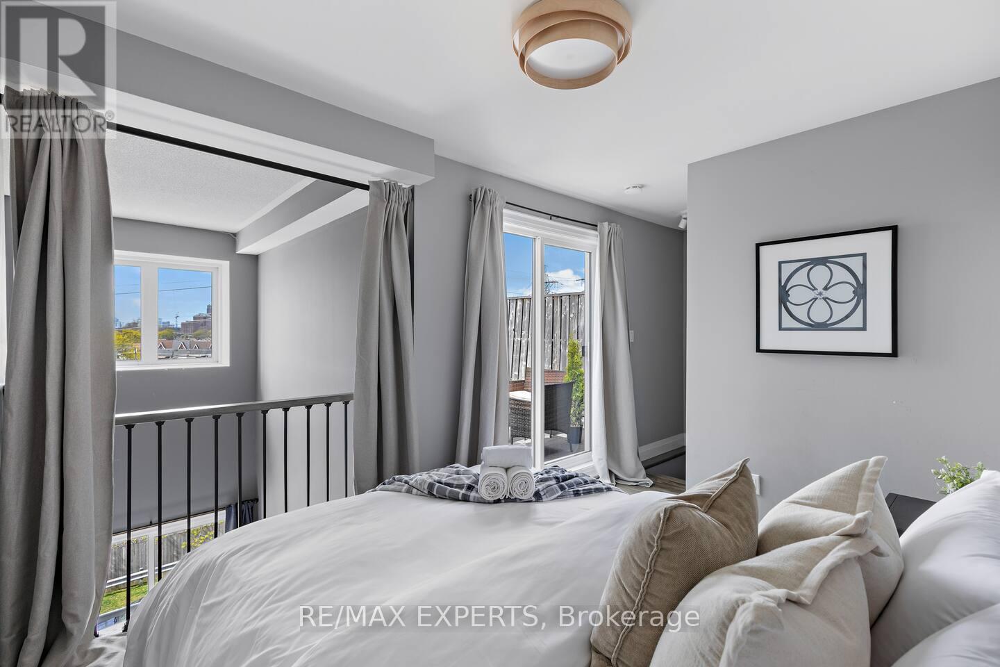 44 - 30 Turntable Crescent, Toronto, Ontario  M6H 4K9 - Photo 24 - W13814896