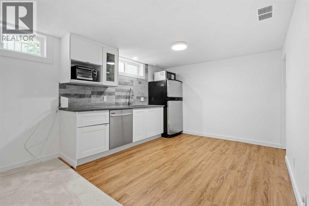 632 44 Avenue Nw, Calgary, Alberta  T2K 0J4 - Photo 27 - A2345714