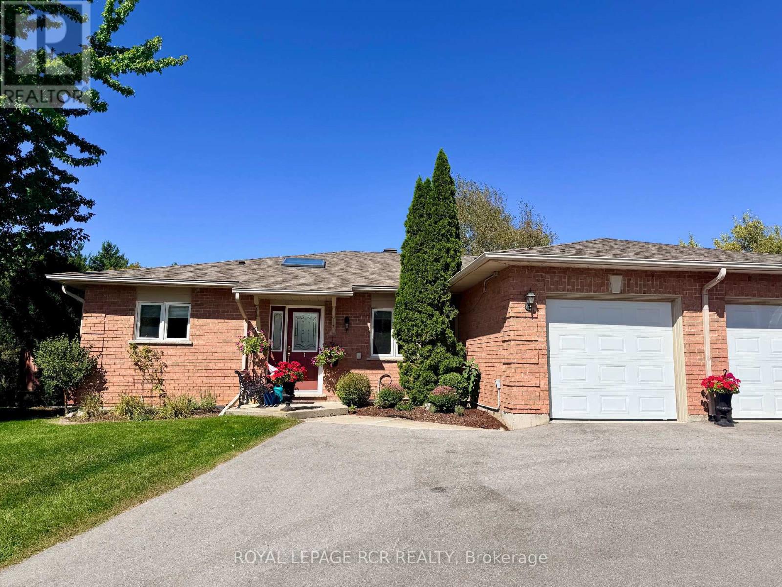 1 - 28 Reddington Drive, Caledon, Ontario  L7E 0E4 - Photo 1 - W13645326