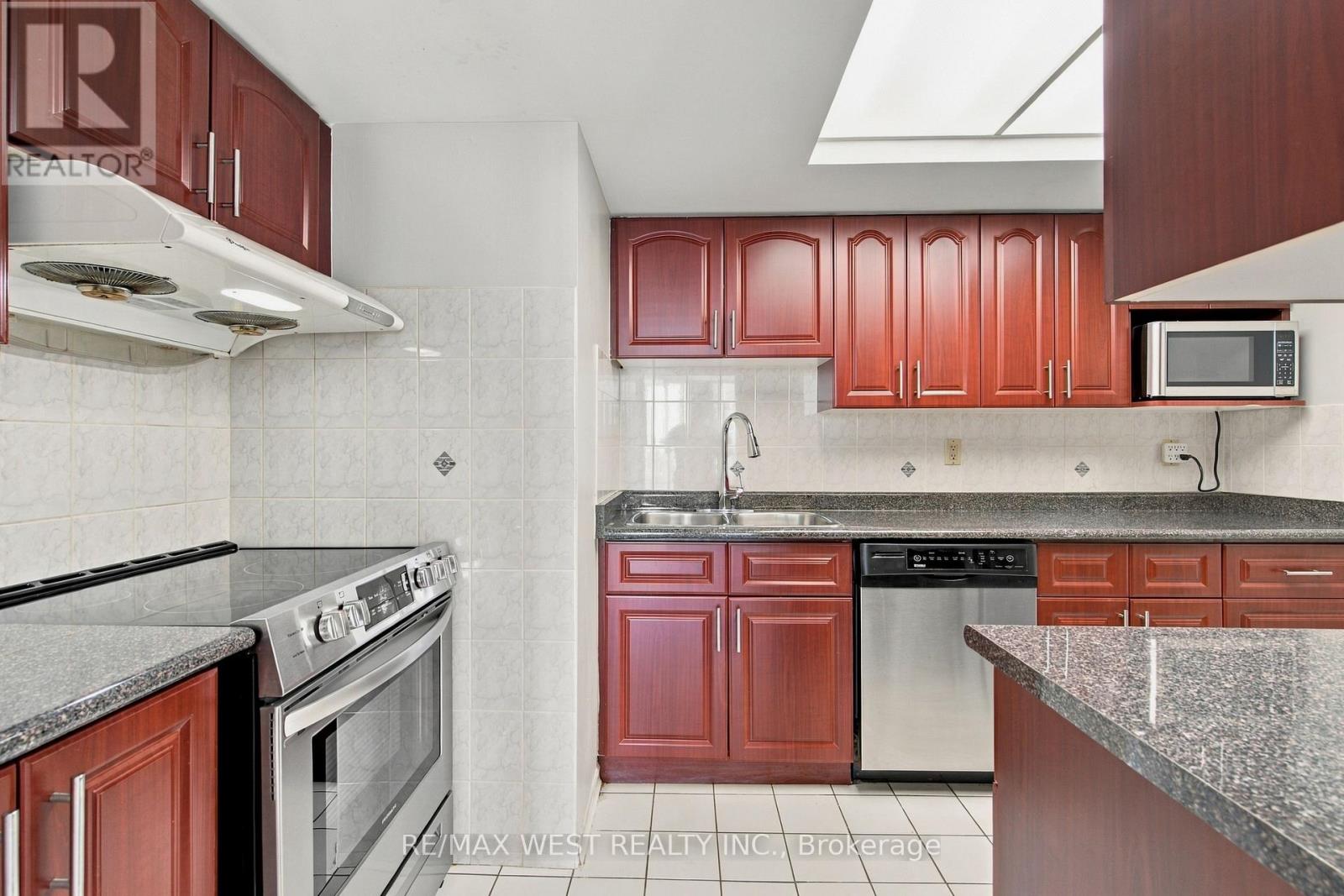 907 - 4470 Tucana Court, Mississauga, Ontario  L5R 3K8 - Photo 6 - W13810954