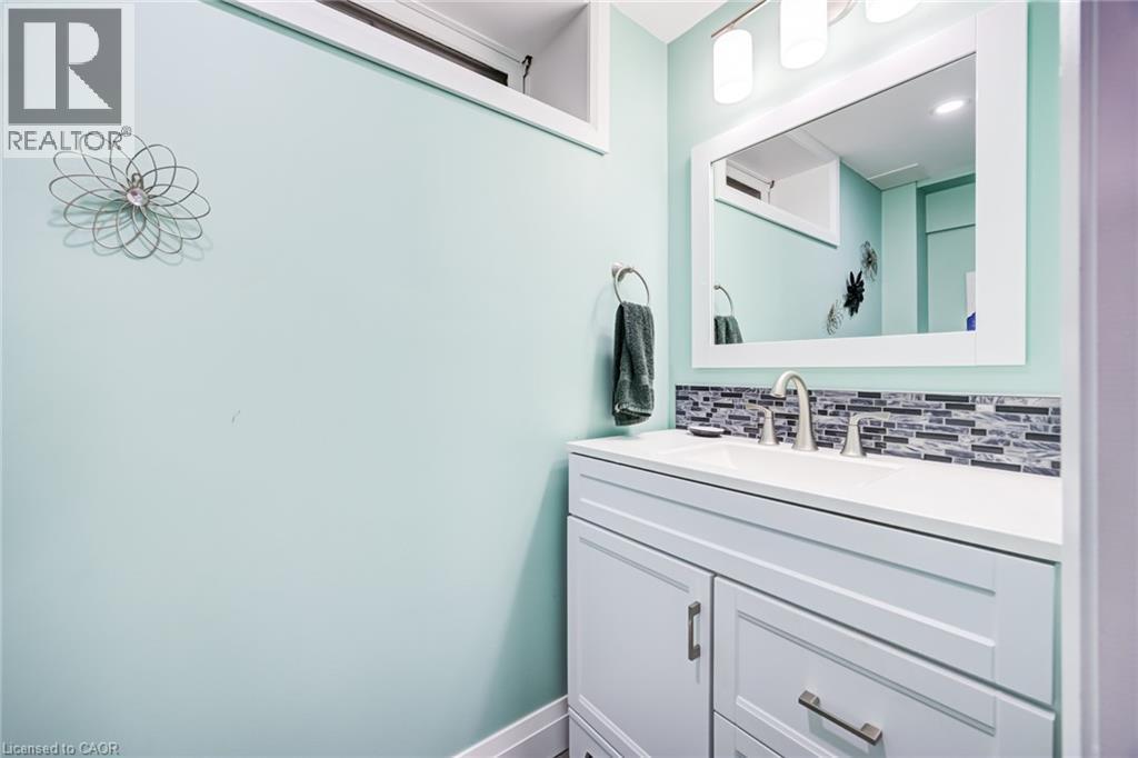 2037 Mountain Grove Avenue, Burlington, Ontario  L7P 2H8 - Photo 28 - 40863203