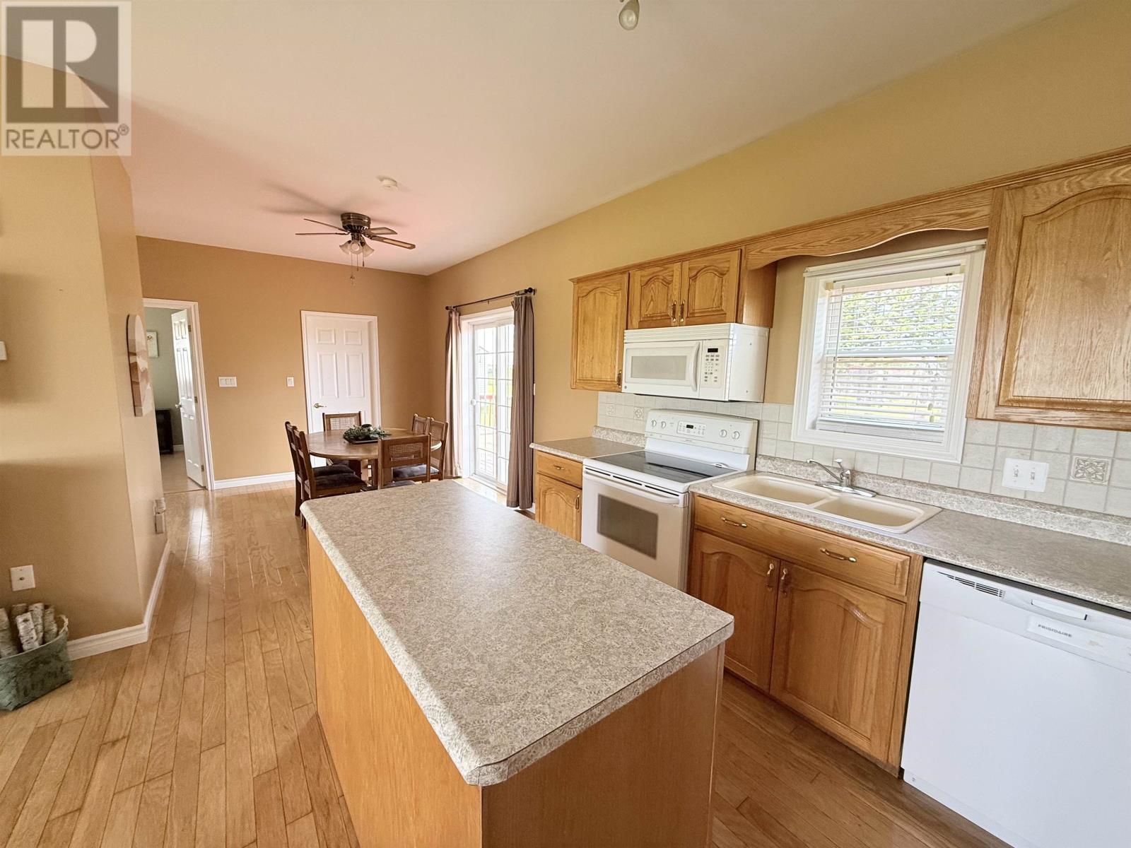 1839 Rte 20, Malpeque, Prince Edward Island  C0B 1M0 - Photo 2 - 202621347