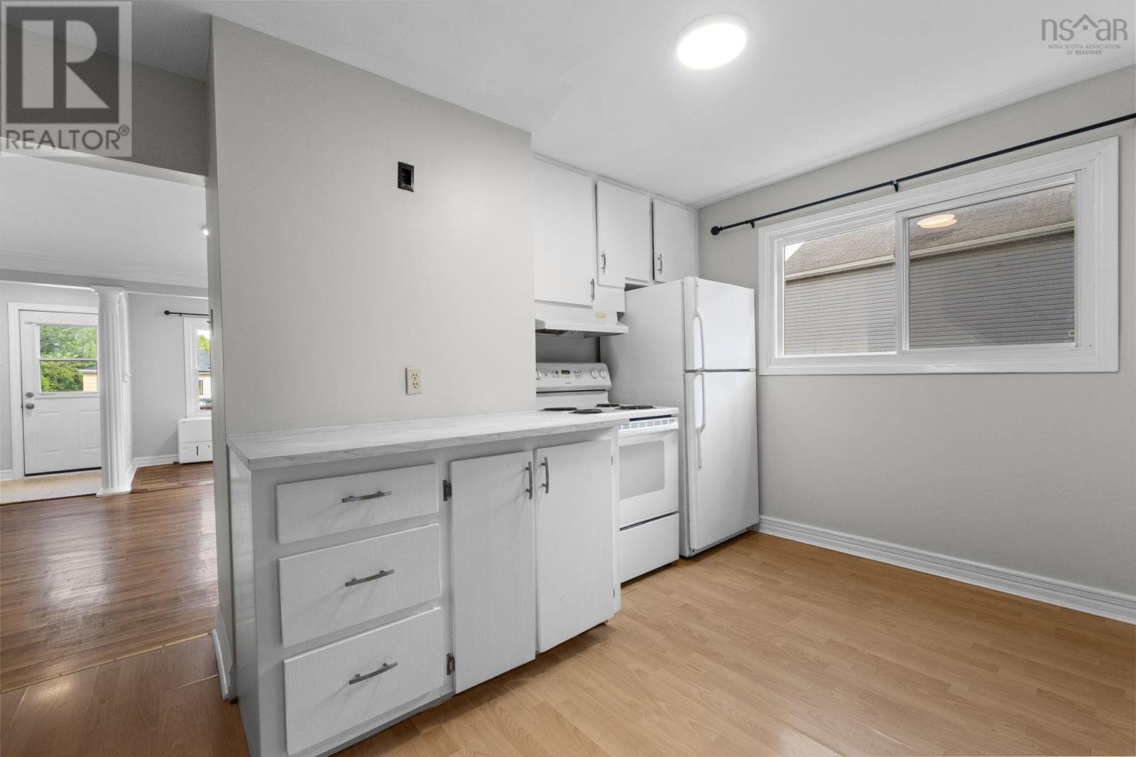 20 Rufus Avenue photo 6