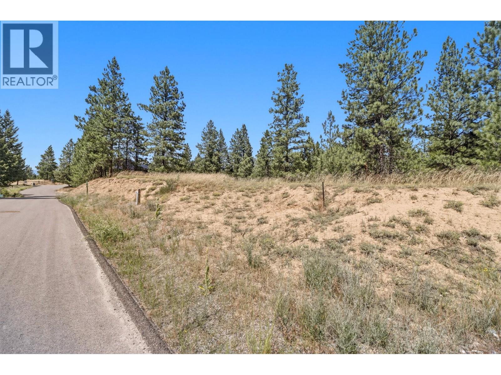 205 Corral Boulevard, Cranbrook, British Columbia  V1C 0C2 - Photo 3 - 10394110