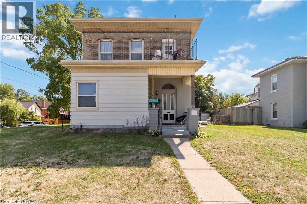 22 PARK Avenue, brantford, Ontario
