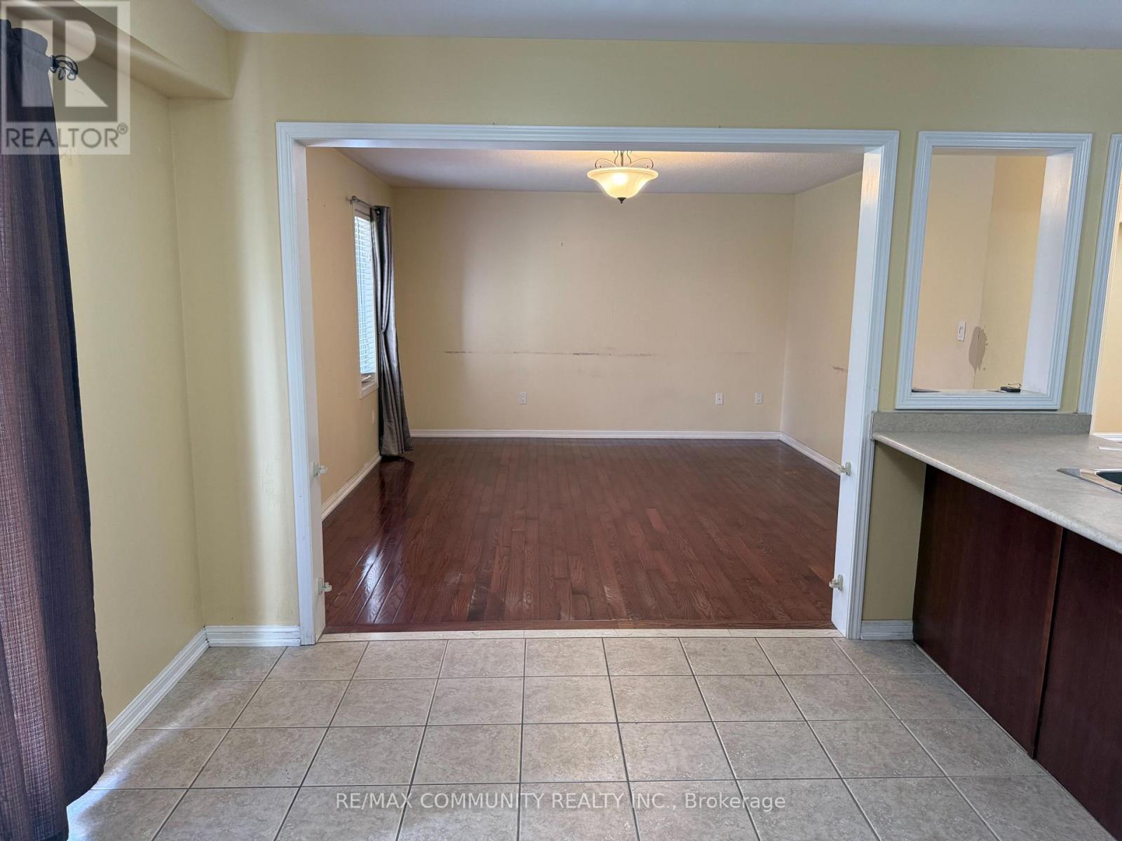 3 Baycliffe Drive, Whitby, Ontario  L1P 1W8 - Photo 10 - E13811796