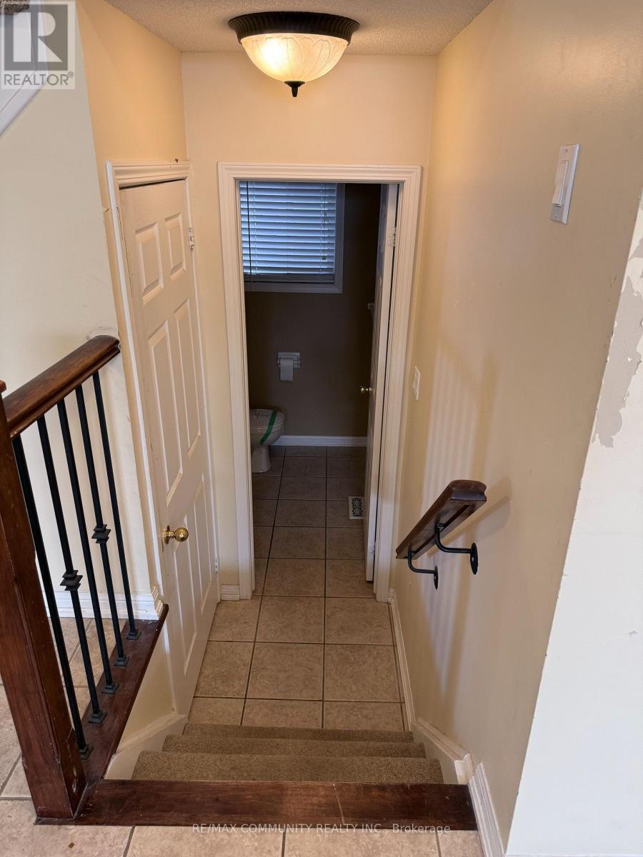3 Baycliffe Drive, Whitby, Ontario  L1P 1W8 - Photo 18 - E13811796