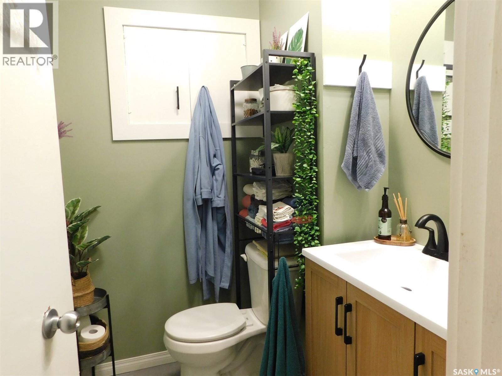 27 Kasper Crescent, Assiniboia, Saskatchewan  S0H 0B0 - Photo 13 - SK049157