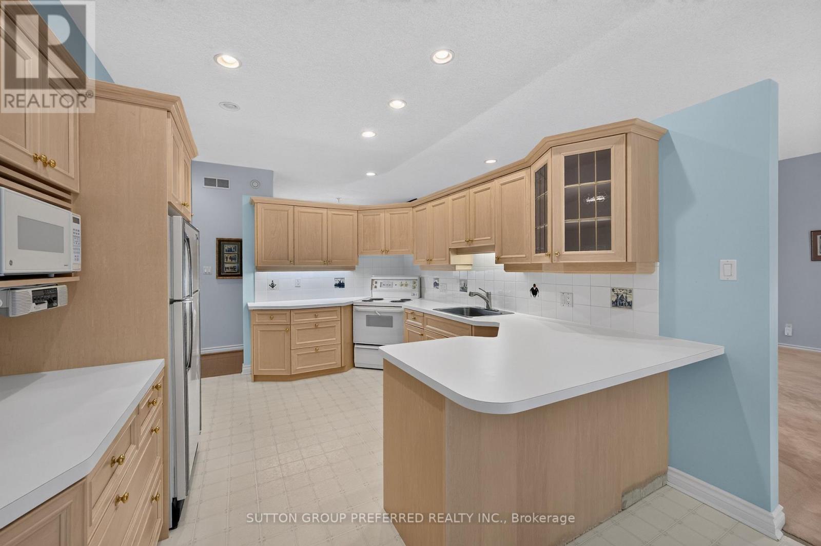 179 Carriage Hill Drive N, London North, Ontario  N5X 3W8 - Photo 12 - X13815180