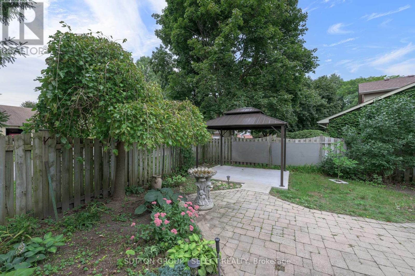 1000 Griffith Street, London South, Ontario  N6K 3Z4 - Photo 2 - X13815270