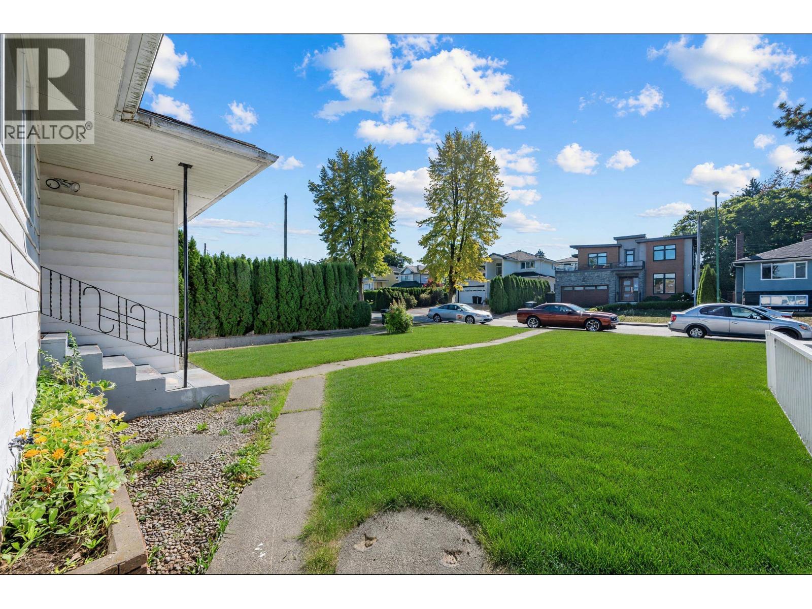 6654 Linden Avenue, Burnaby, British Columbia  V5E 3G4 - Photo 3 - R3167736