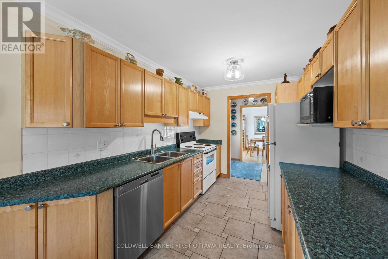 1170 Ambercrest Street, Ottawa, Ontario K1J 1B2 - Photo 10 - X13815264