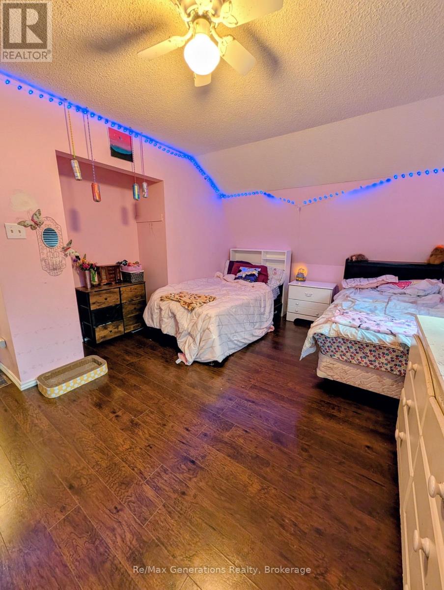 226 Harold Street N, Thunder Bay, Ontario  P7C 4C4 - Photo 13 - X13815110