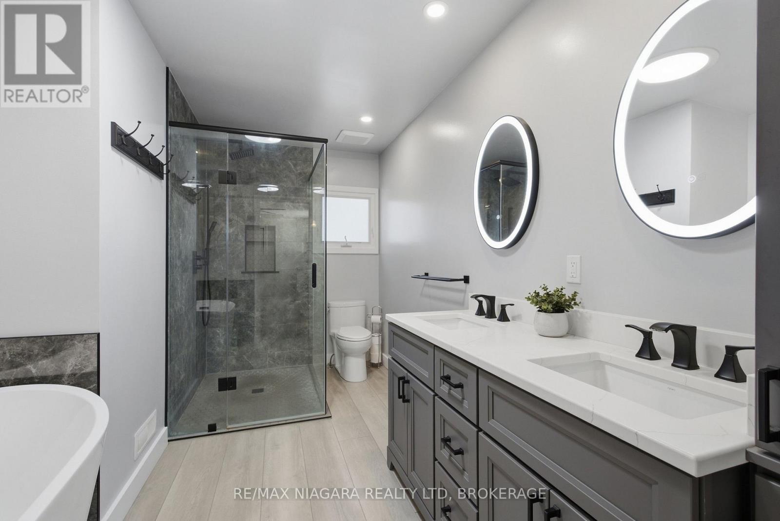 5 Thorn Place, St. Catharines (Grapeview), Ontario L2S 3S1 - Photo 19 - X13815094
